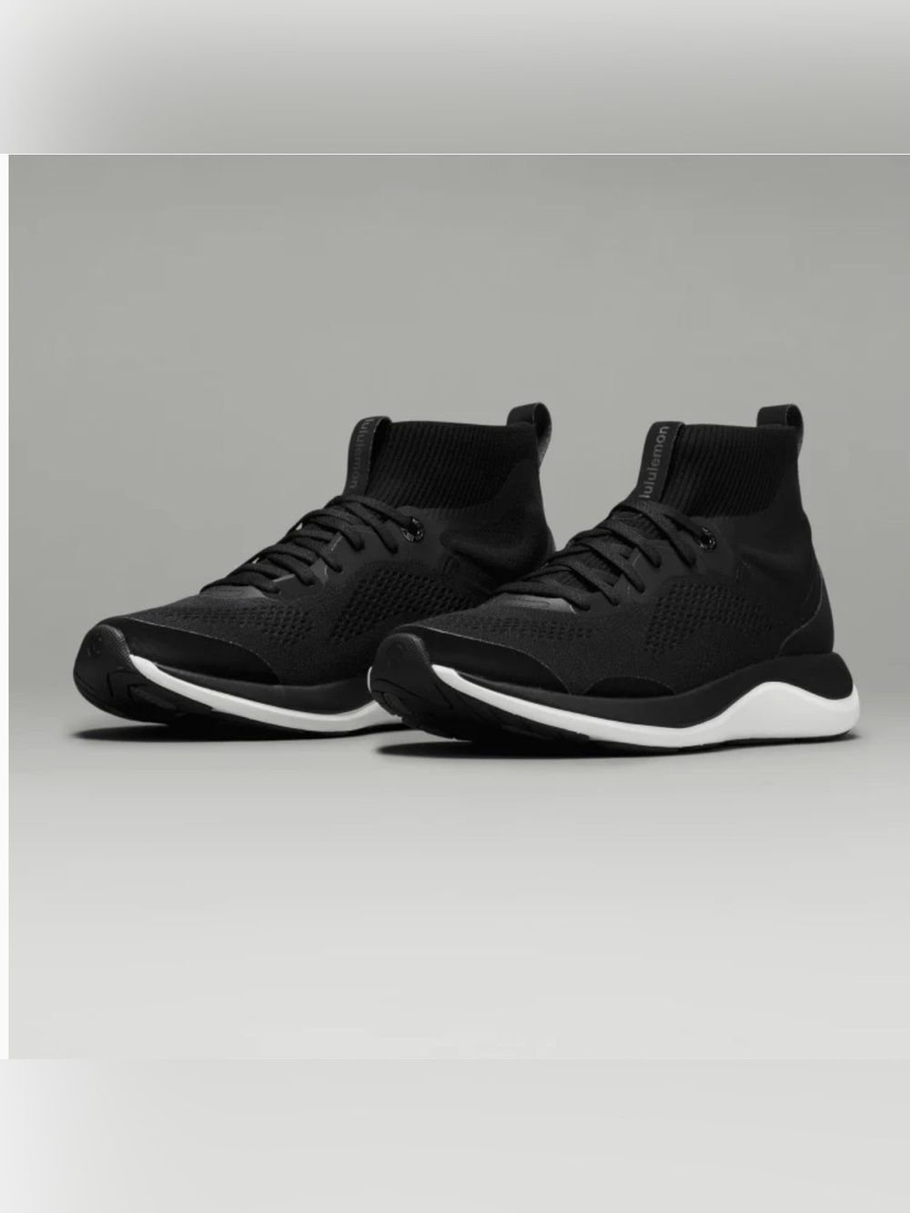 Lululemon Chargefeel Mid Womens Workout Shoe
Black / Anchor / White Size 9